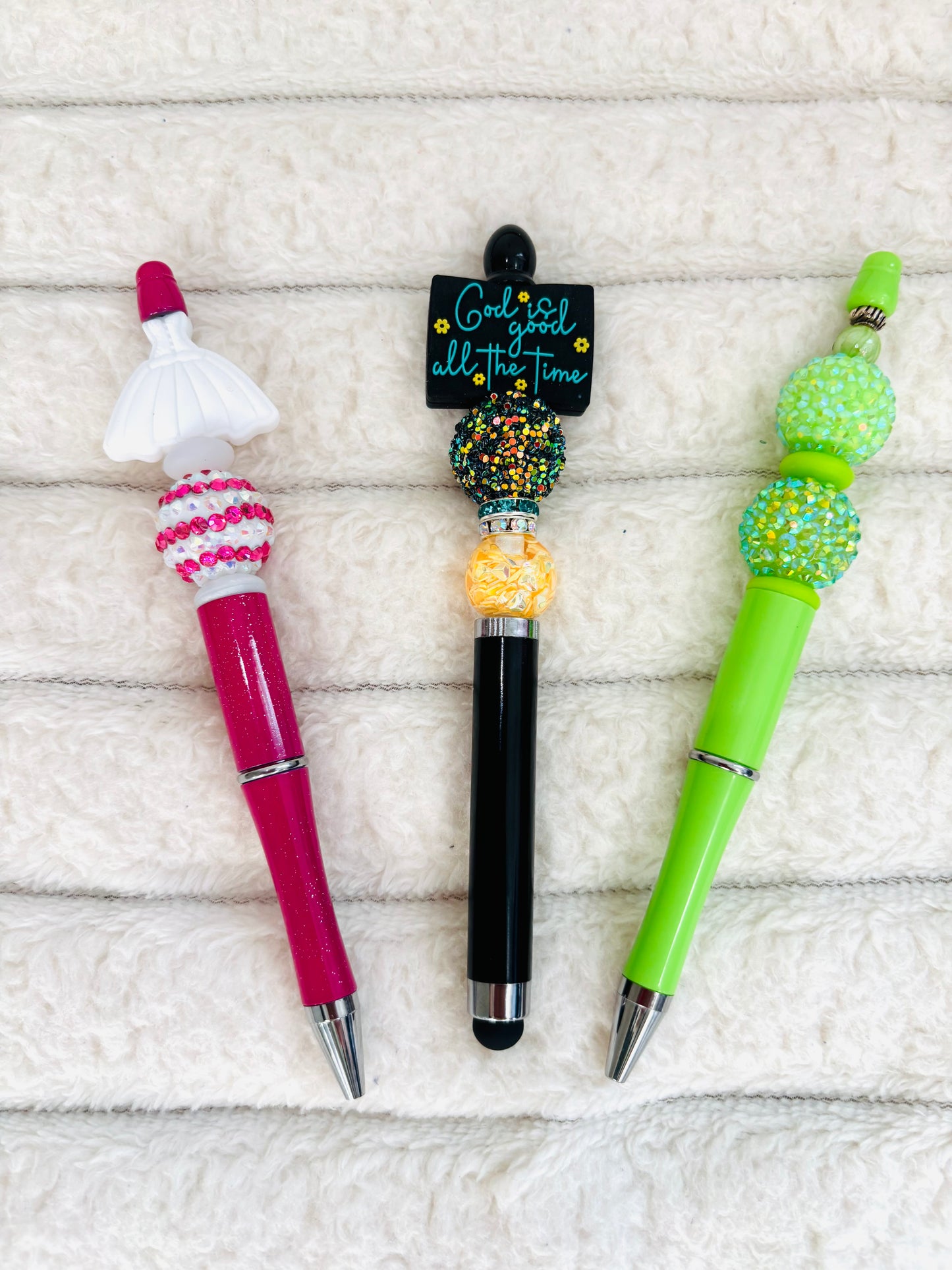 Stationary pens